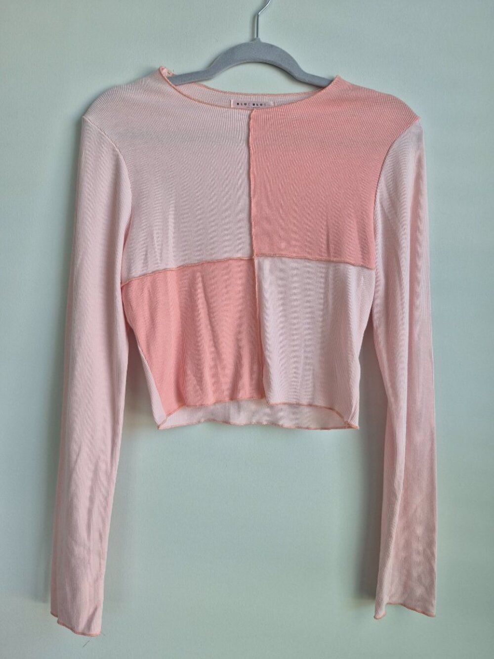 Blue Blush Women’s Colorblock Ribbed Long Sleeve Top Pink Textured Cropped Style